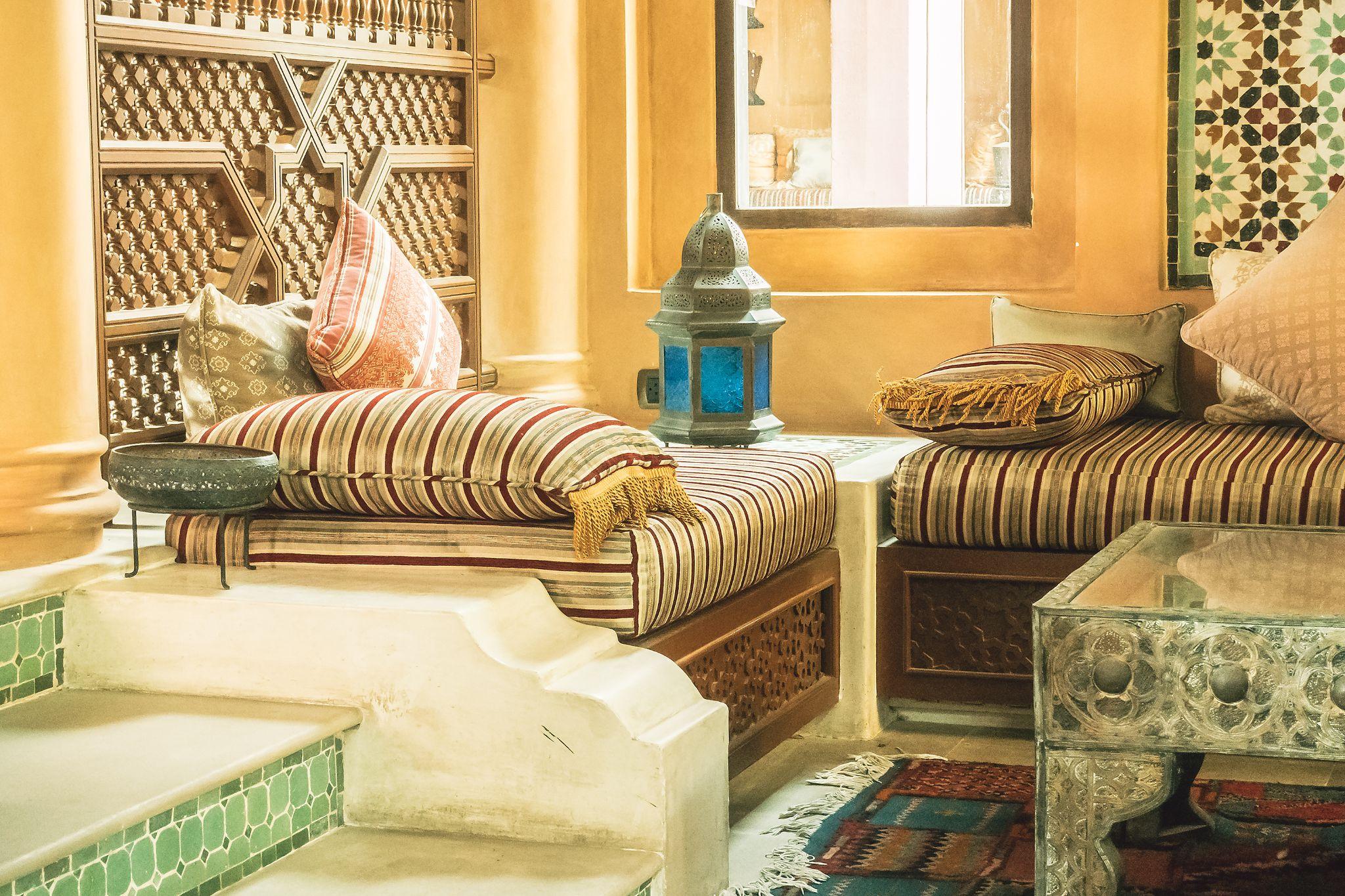 Hotel furniture - Artefino